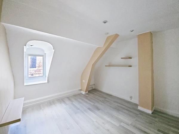 Maison de Ville à LAON, proche centre ville !