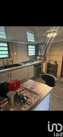 Maison 4 pièces de 90 m² à Sainte-Marie (97438)