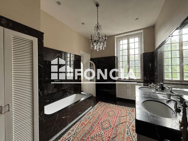 À vendre Maison 10 pièces 490 m² - Caissargues 30132