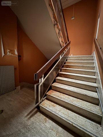 Immeuble à vendre à Laon dans l'Aisne (02000), ref : 02002-346