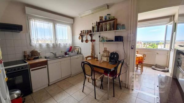 A VENDRE T5 + GARAGE+CAVE SUR GRENOBLE