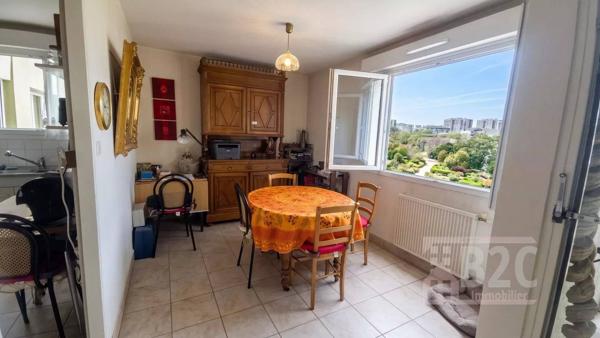 A VENDRE T5 + GARAGE+CAVE SUR GRENOBLE