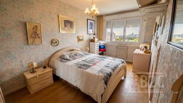 A VENDRE T5 + GARAGE+CAVE SUR GRENOBLE