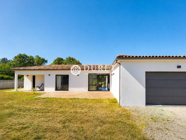 Une maison cossue et pérenne!
