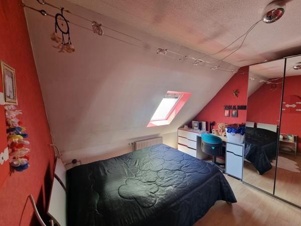 EN EXCLUSIVITE À vendre, Maison familiale 5 pièces avec studio attenant, piscine, jardin -OSTWALD