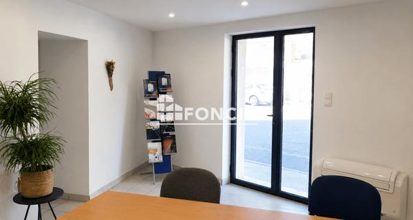 À vendre Local commercial 29.83 m² - Uzès 30700