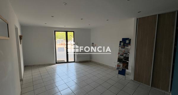 À vendre Local commercial 29.83 m² - Uzès 30700