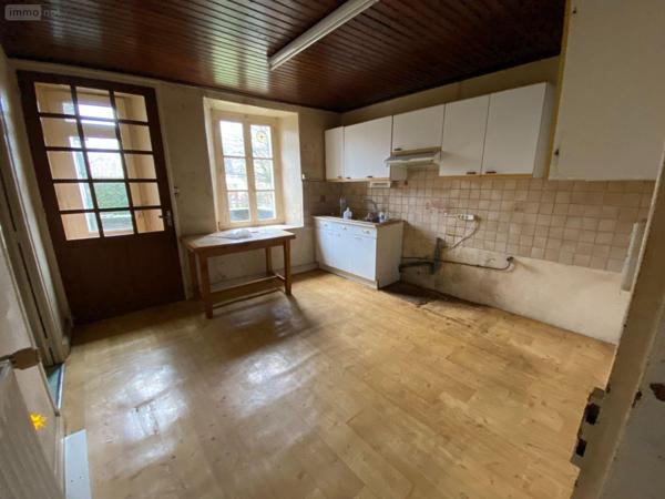 Maison à vendre à Ally dans le Cantal (15700), ref : 15060/1122