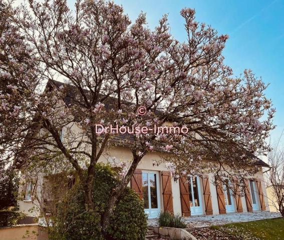 Maison à vendre 8 pièces de 240 m²