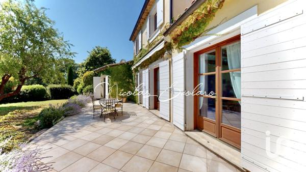 Maison à vendre 5 pièces 139 m² Cabrières-d'Avignon