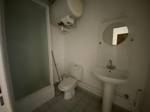 ST CLEMENT STUDIO A LOUER -18.95m², Nantes 44000