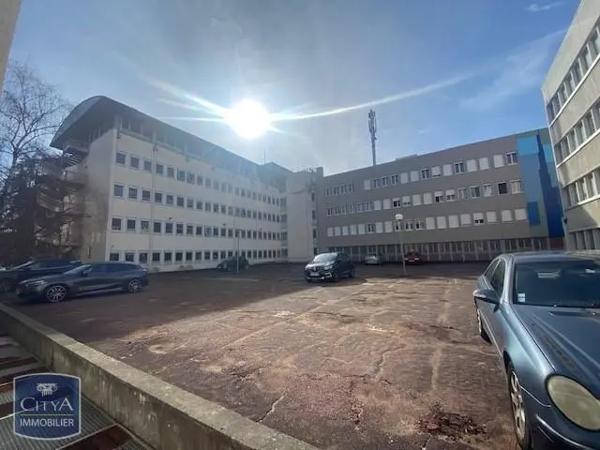 Vente local professionnel 360m²