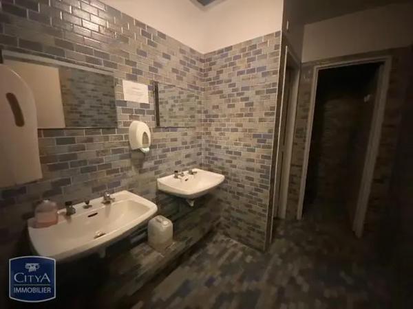 Vente local professionnel 360m²