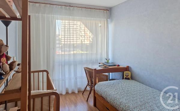 Appartement F4 à vendre  4 pièces - 81 m 2   CRETEIL  - 94