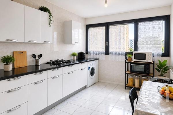 Appartement F4 à vendre  4 pièces - 81 m 2   CRETEIL  - 94