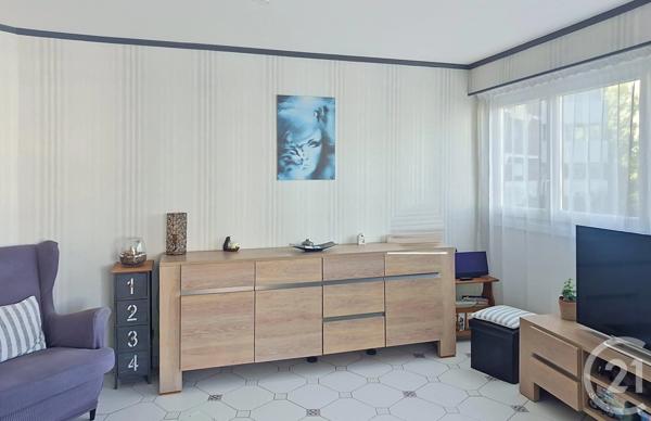Appartement F4 à vendre  4 pièces - 81 m 2   CRETEIL  - 94