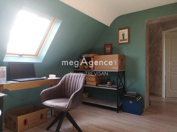 Maison à Plestin-les-Grèves, 22310 - 8 pièces 143m²