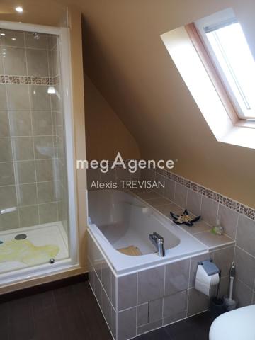 Maison à Plestin-les-Grèves, 22310 - 8 pièces 143m²