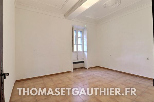 Caromb (84330) Maison de ville - 206m2 Caromb