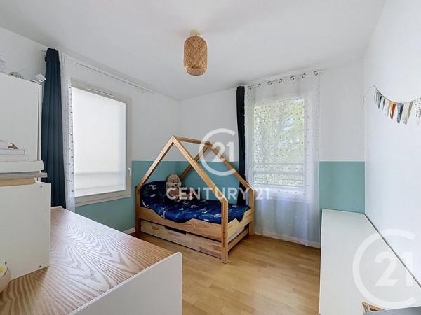 Appartement F4 à vendre  4 pièces - 74,34 m 2   DEUIL LA BARRE  - 95