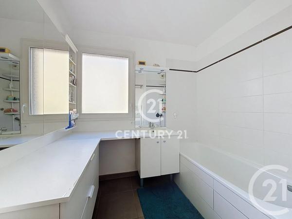 Appartement F4 à vendre  4 pièces - 74,34 m 2   DEUIL LA BARRE  - 95