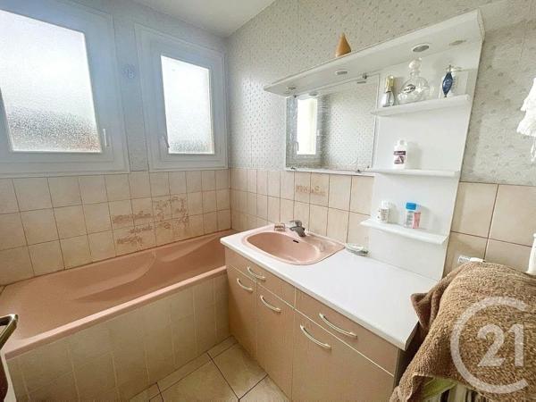 Appartement F4 à vendre  4 pièces - 65,10 m2 SEZANNE - 51