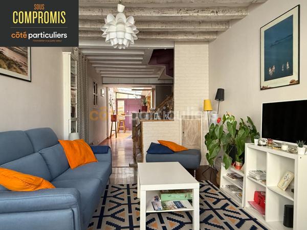 Vente
                Maison88 m² - 4 Pièces -
                    LAVAL (53000)