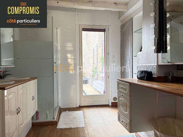 Vente
                Maison88 m² - 4 Pièces -
                    LAVAL (53000)