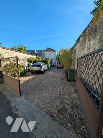 Maison de bourg dans le quartier historique