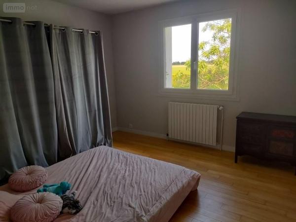 Pavillon à vendre à Vouillé dans les Deux-Sèvres (79230), ref : 79003/299