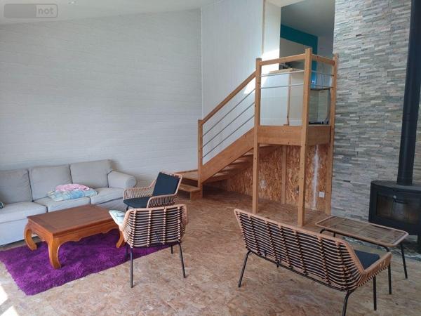 Pavillon à vendre à Vouillé dans les Deux-Sèvres (79230), ref : 79003/299