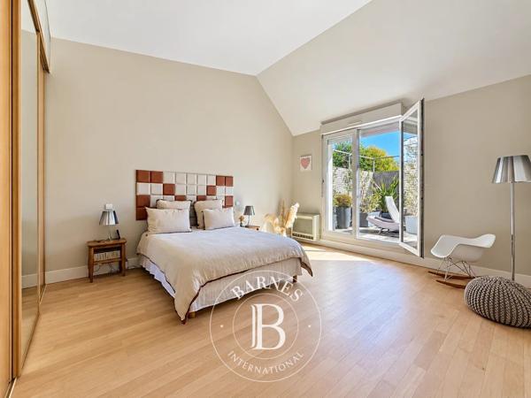 Nogent-sur-Marne, Maison 5 Chambres -  263 m² à vendre