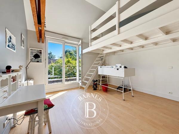Nogent-sur-Marne, Maison 5 Chambres -  263 m² à vendre