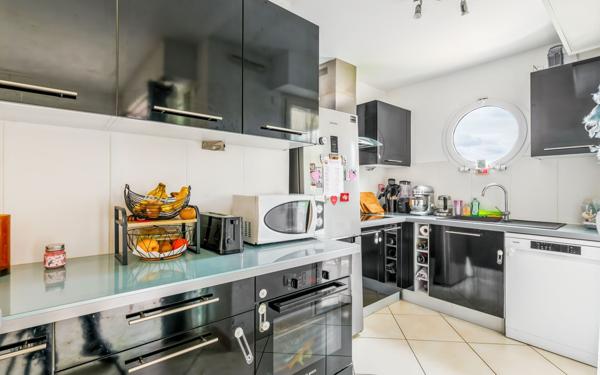 Appartement à vendre    3 pièces •  Saint-Laurent-du-Var