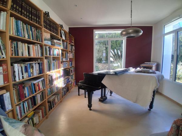 Villa 177m² - 4 chbres - piscine - 1300m² terrain