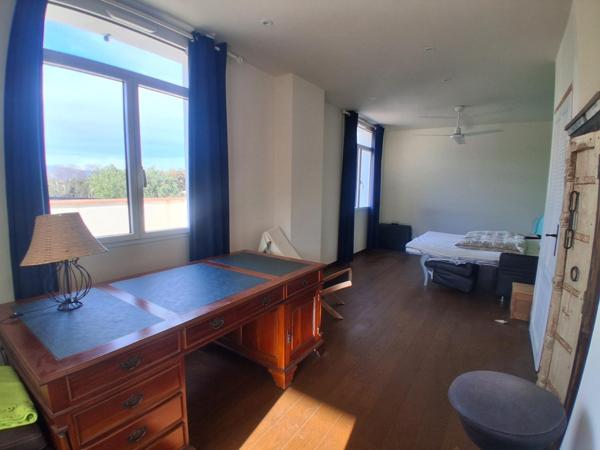 Villa 177m² - 4 chbres - piscine - 1300m² terrain