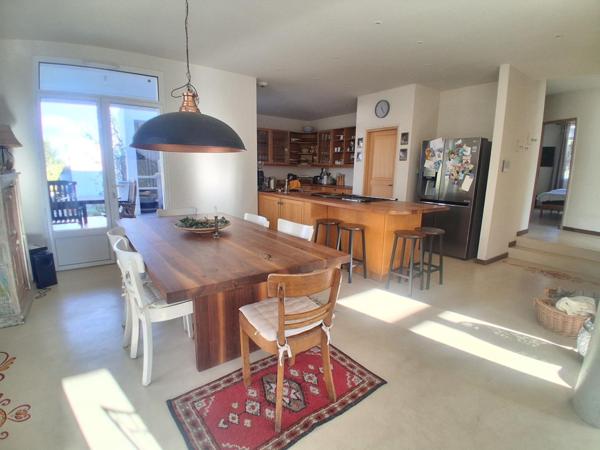 Villa 177m² - 4 chbres - piscine - 1300m² terrain