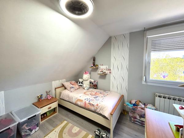 Maison 5 pièce(s) 3 chambre(s) 90 m²