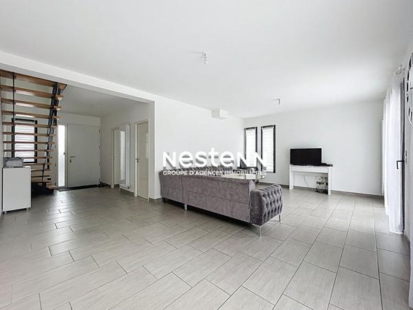 Maison contemporaine de 5 chambres avec terrain sur ESVRES