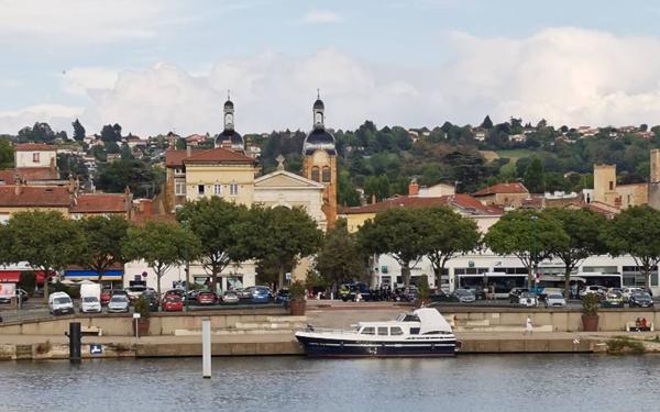 Appartement à vendre    4 pièces • 95 m2 Neuville-sur-Saône