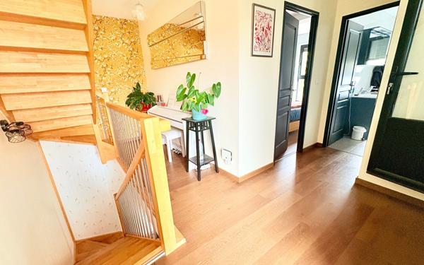 Appartement à vendre    4 pièces • 95 m2 Neuville-sur-Saône