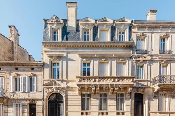 Maison entièrement rénovée - Meublée - 3 chambres - Terrasse - Exclusivité John Taylor