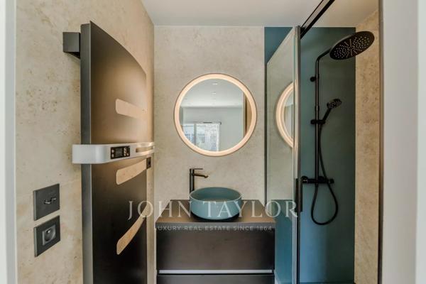 Maison entièrement rénovée - Meublée - 3 chambres - Terrasse - Exclusivité John Taylor
