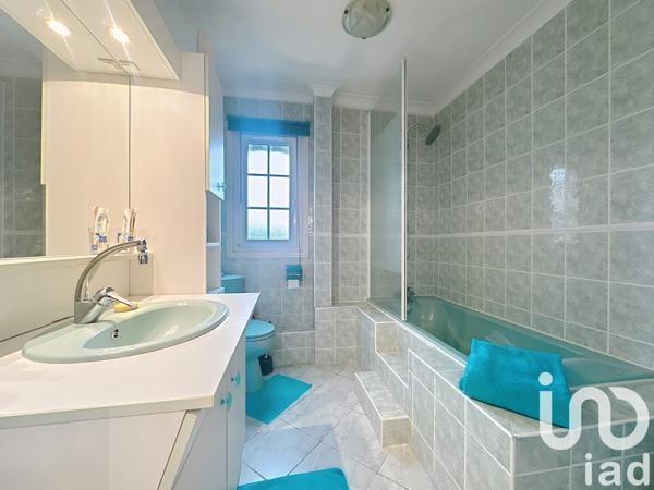 Maison à vendre 7 pièces 141 m² Rambouillet