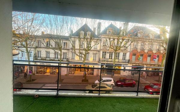 Appartement à vendre    4 pièces • 100,84 m2 Saintes