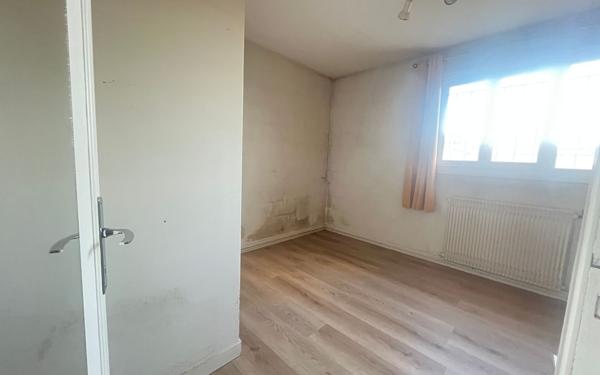 Appartement à vendre    4 pièces • 100,84 m2 Saintes