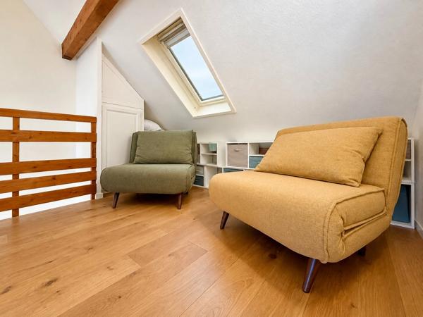 Talloires (74) – T2 bis meublé de 42 m² en triplex, deux balcons vue lac