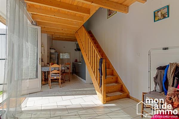 Maisonnette 2 pièces en duplex avec petit extèrieur