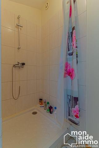 Maisonnette 2 pièces en duplex avec petit extèrieur