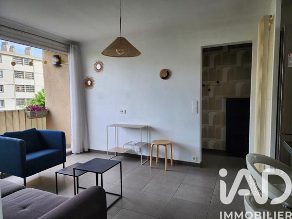 Location appartement 3 pièces 51 m² Marseille 10
